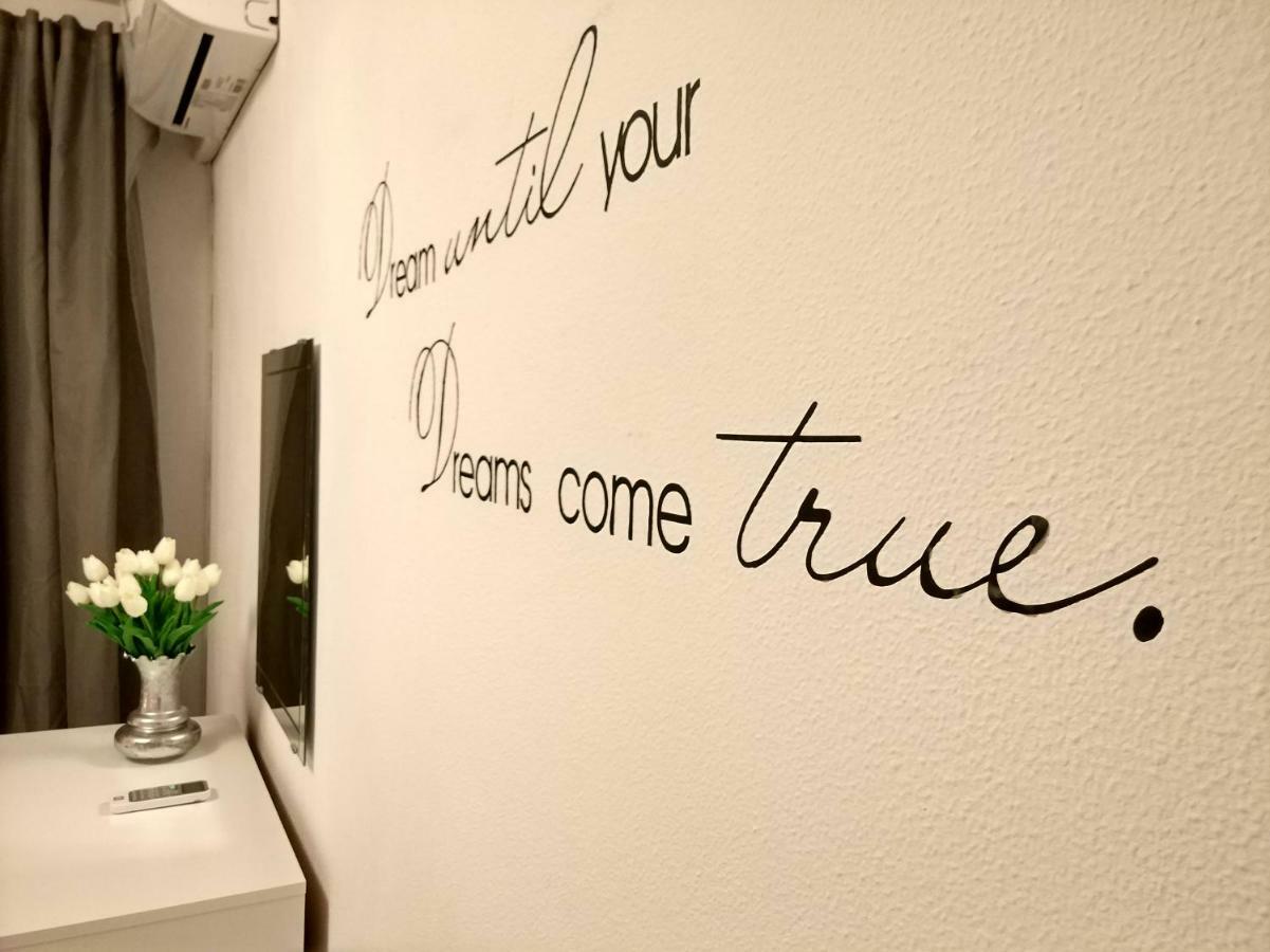 Royalhomes Capuchinos Appartamento